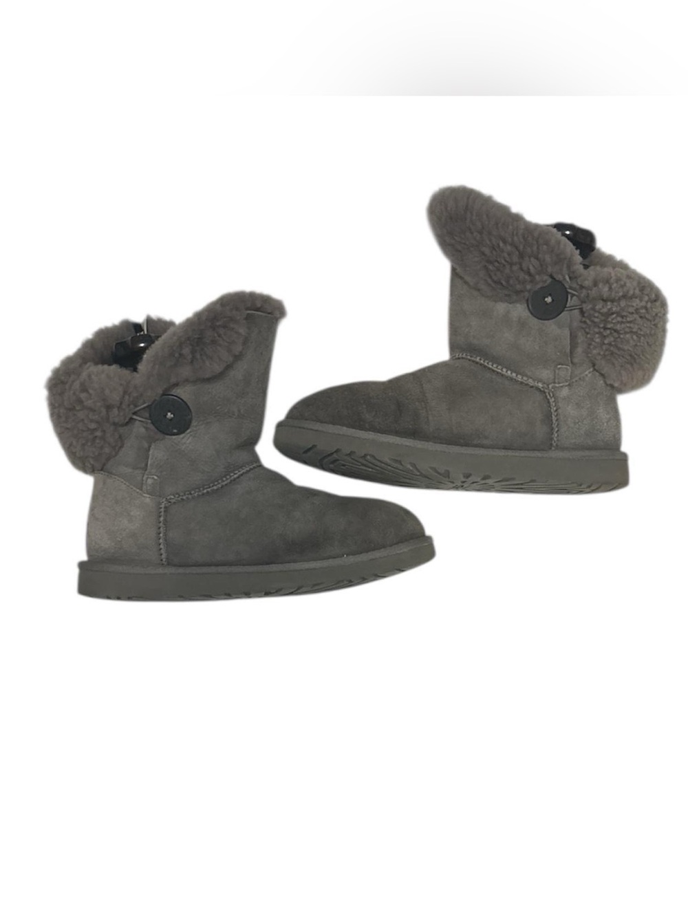Grey Ugg Bailey Buttons Size 8